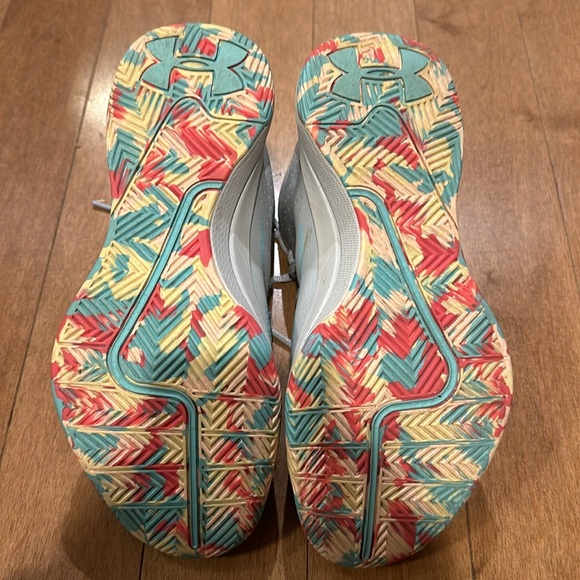 Boys Under Armor High Top Sneakers Size 6.5! VGUC! 🎉 - Picture 7 of 8